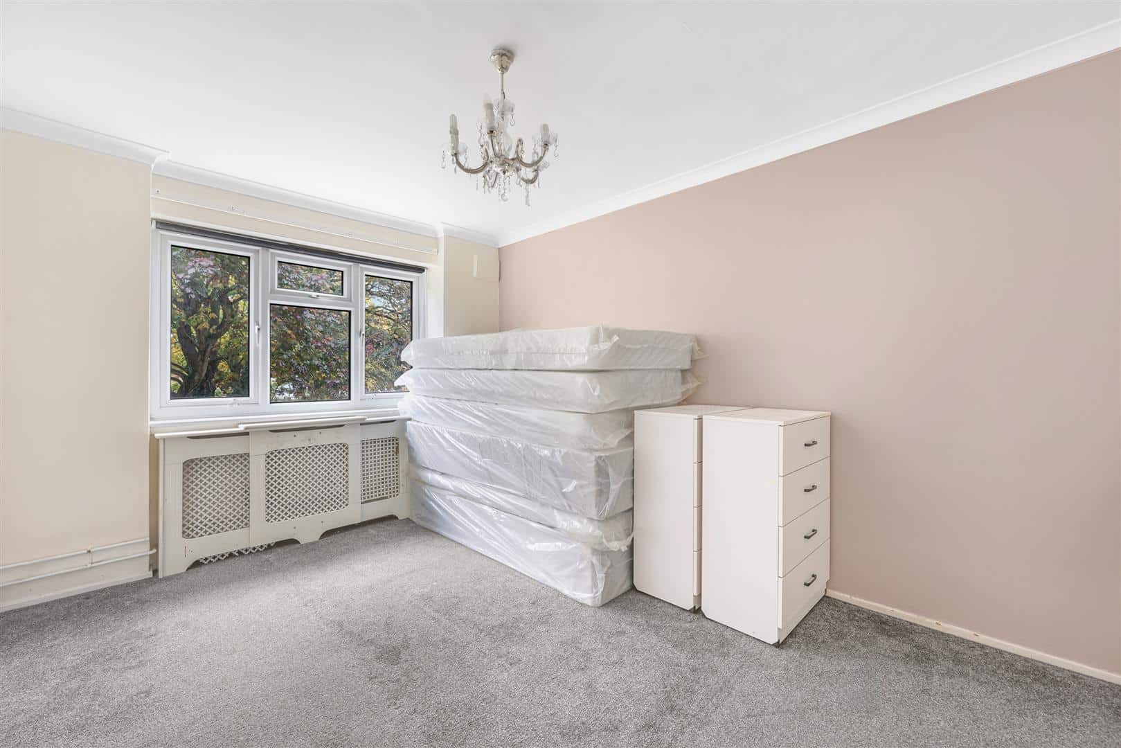 Flat Mawbray Road in Harlow