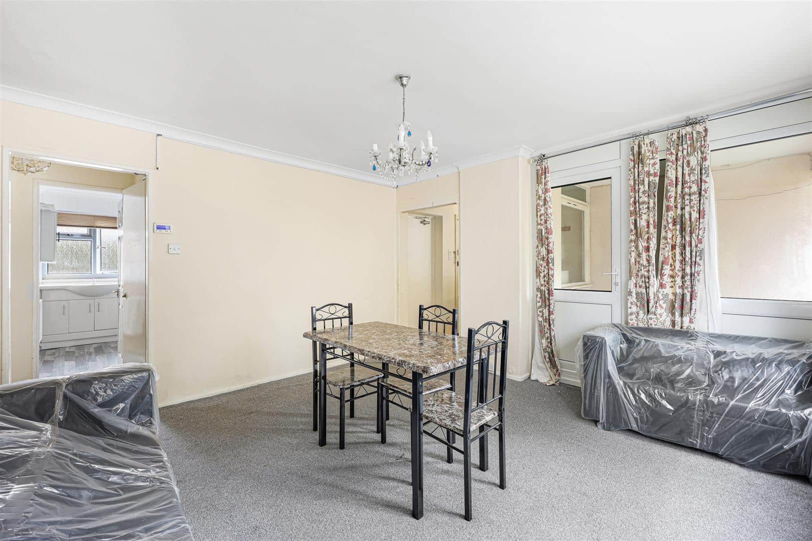 Flat Mawbray Road in Harlow