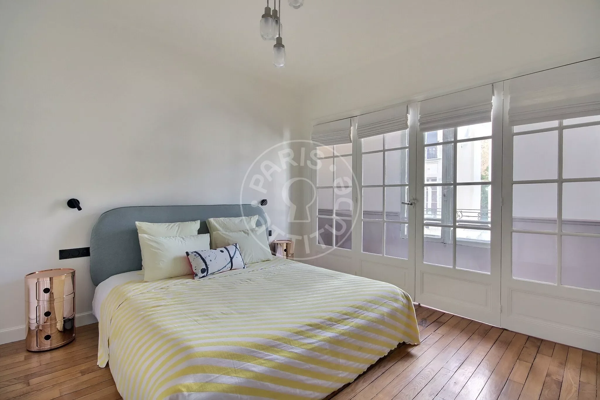 Appartement Rue du Cherche-Midi à Paris
