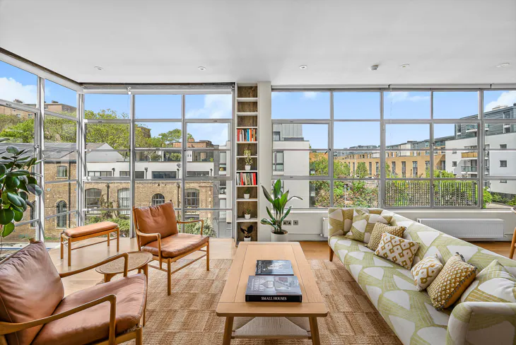 Flat Shepherdess Walk in Greater London