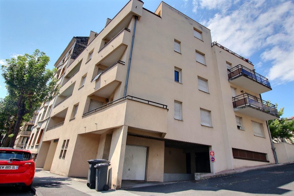 Flat Boulevard Jacques Bingen in Clermont-Ferrand