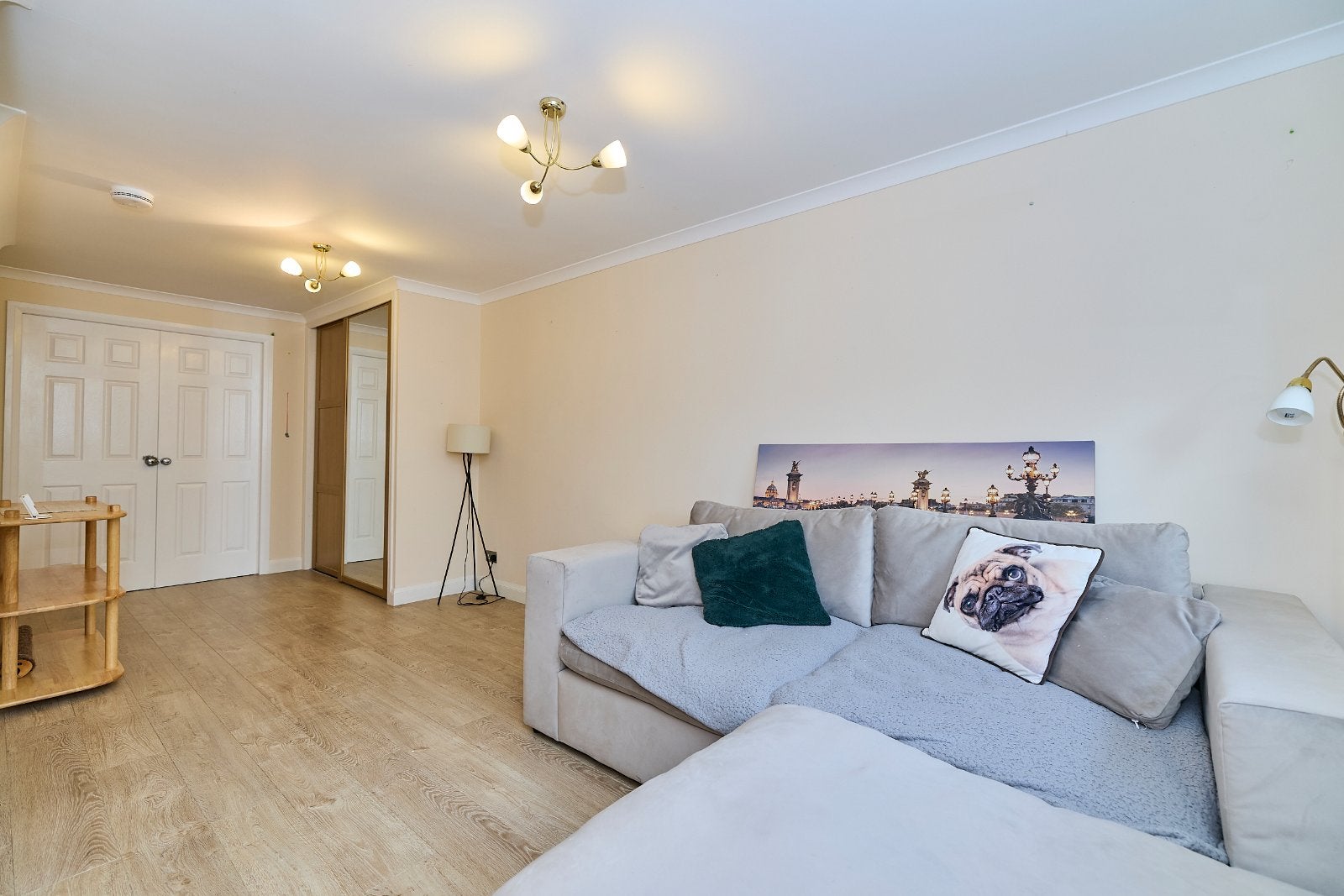Flat Hillview Road in Aberdeen City