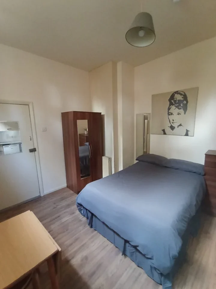 Room Anson Road in Greater London