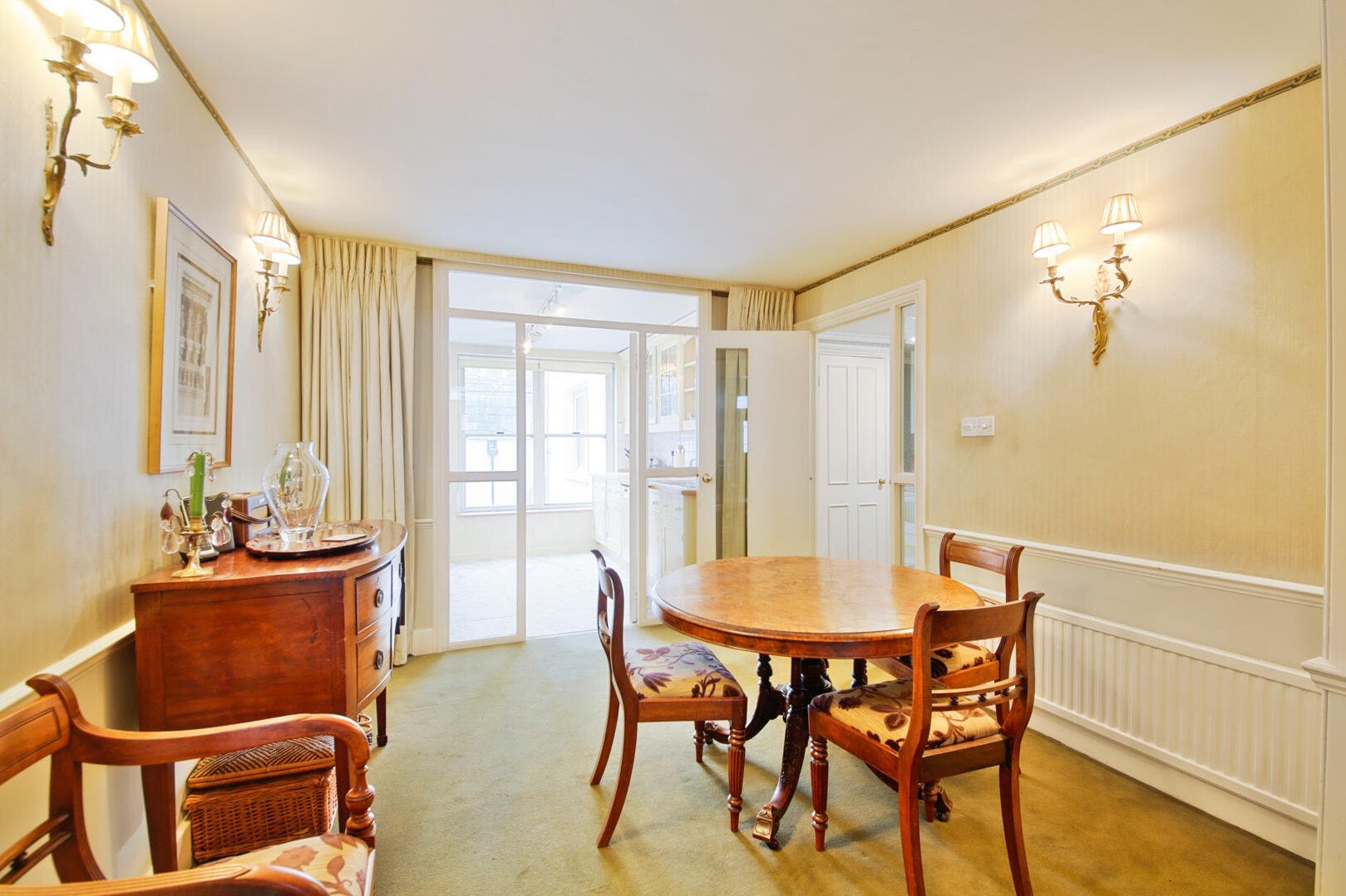 Flat Craven Hill Gardens in City of Westminster