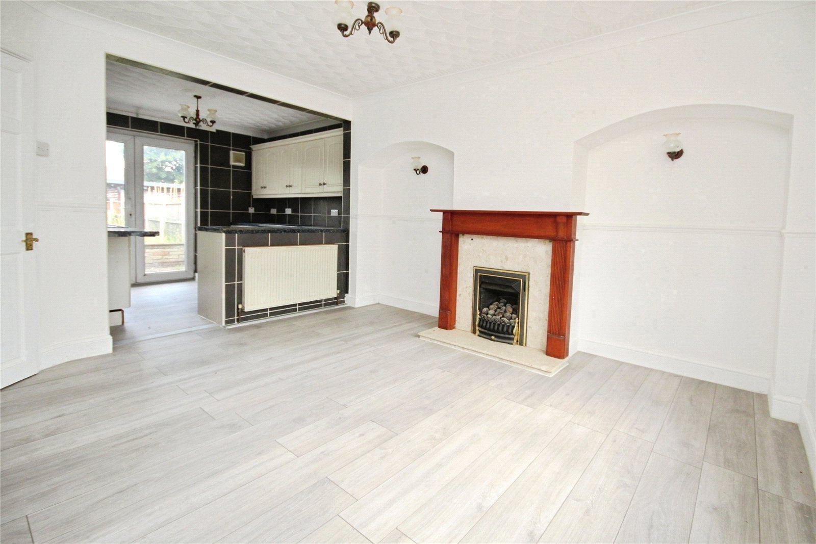 House Hunters Hall Road in Greater London