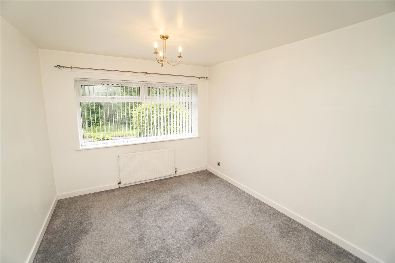 House Glenburn Crescent in Milton of Campsie