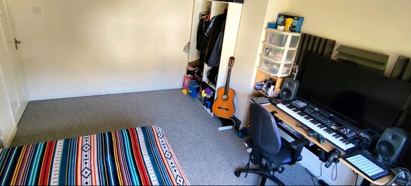 Room Muller Road in Bristol