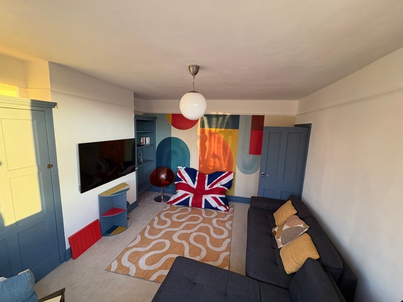 Flat Studland Road in Greater London