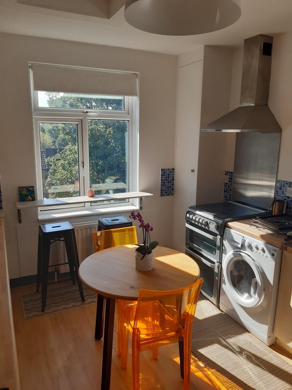 Flat Studland Road in Greater London
