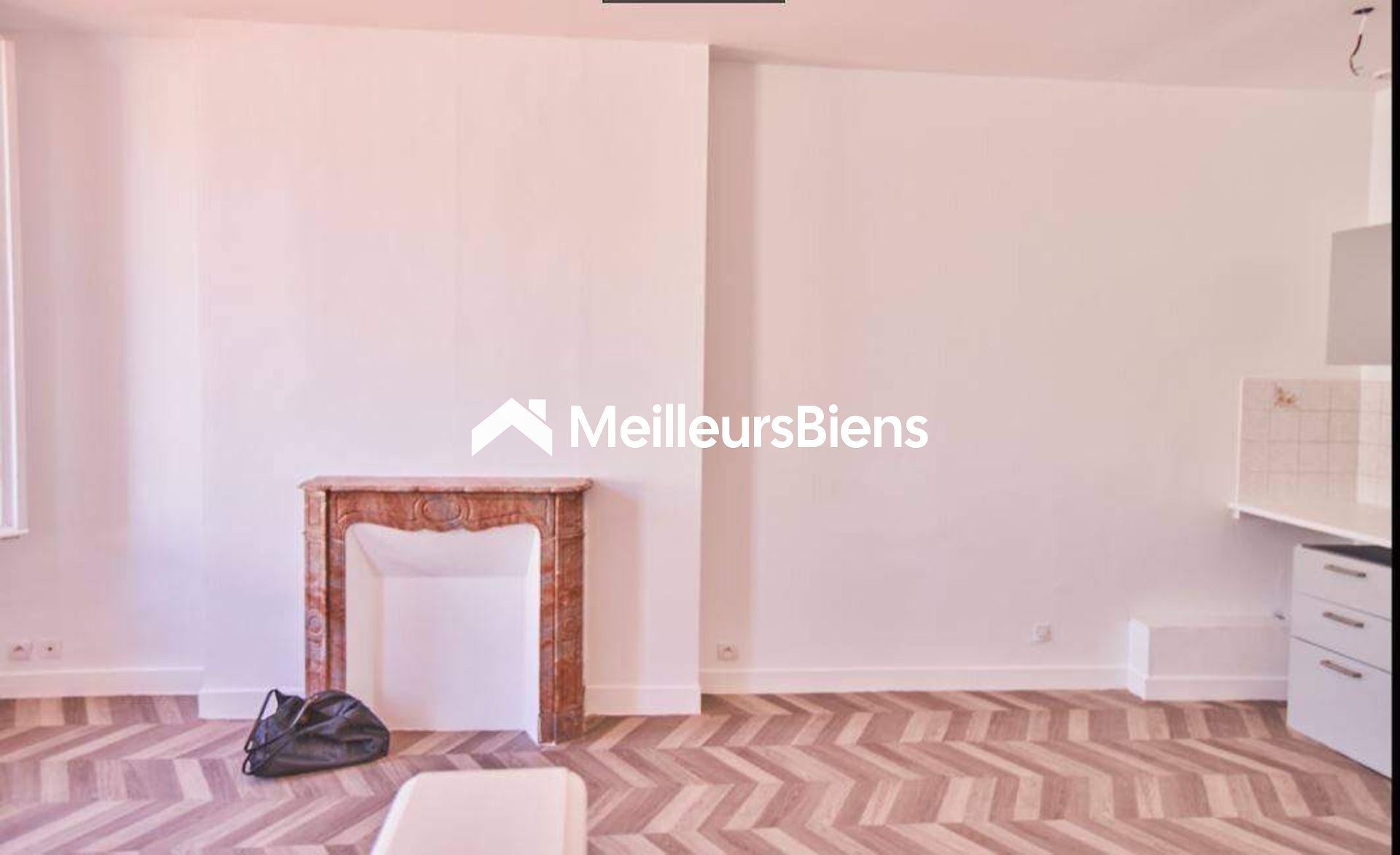 Flat Rue de Bègles in Bordeaux