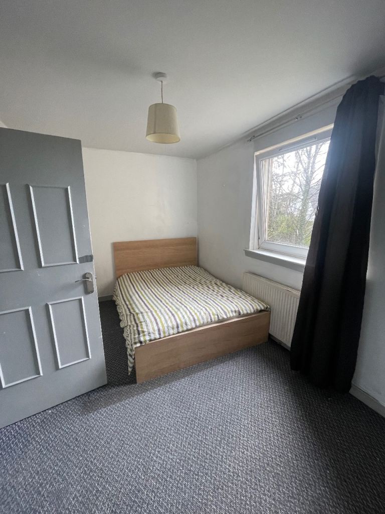 Flat Gorgie Road in City of Edinburgh