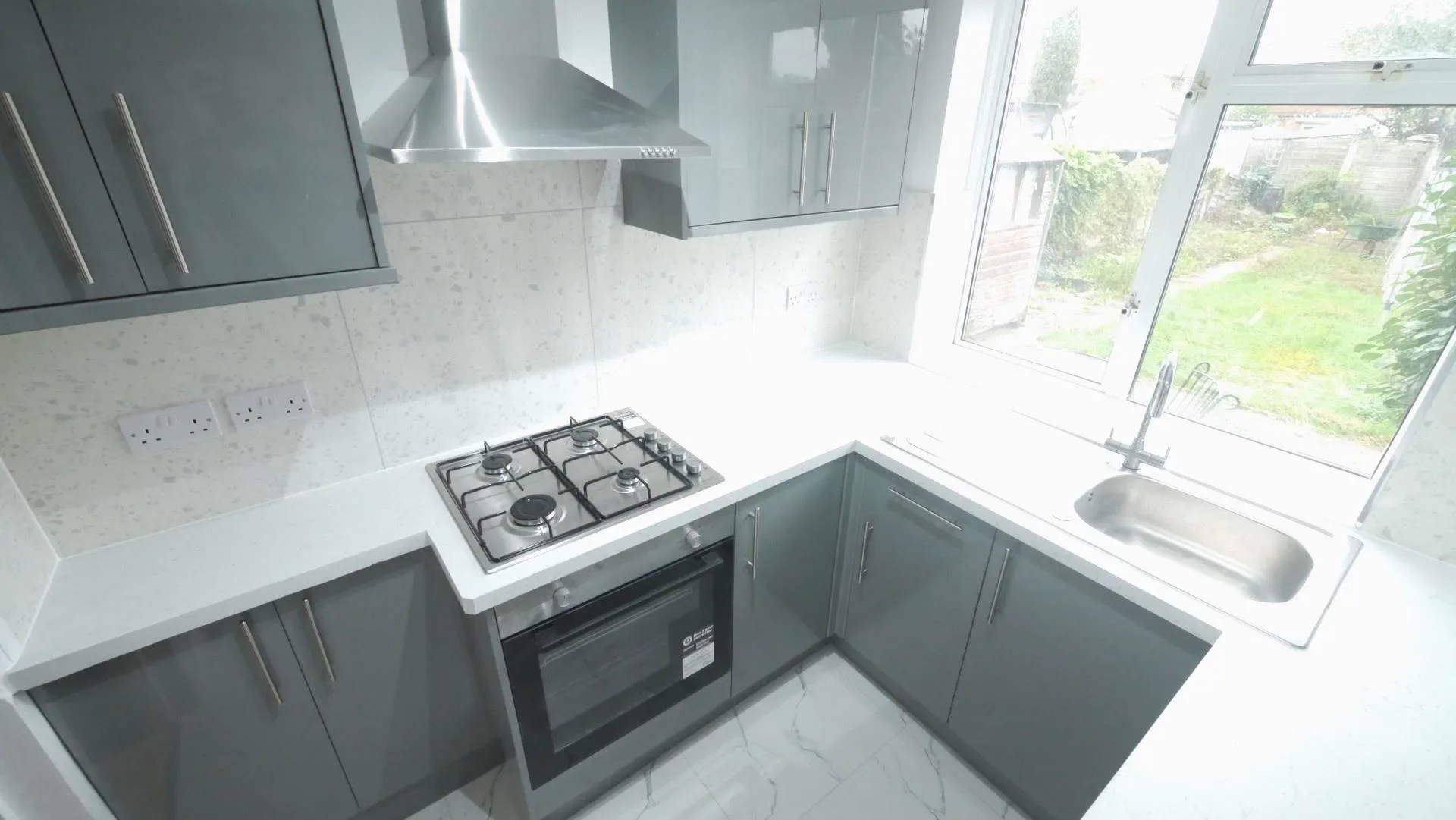 Flat Birchwood Avenue in Welwyn Hatfield