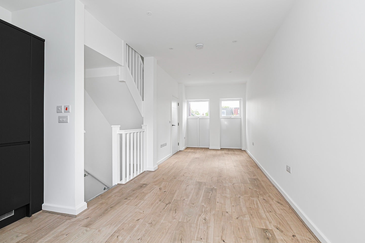 Flat Corrie Road in Borough of Runnymede