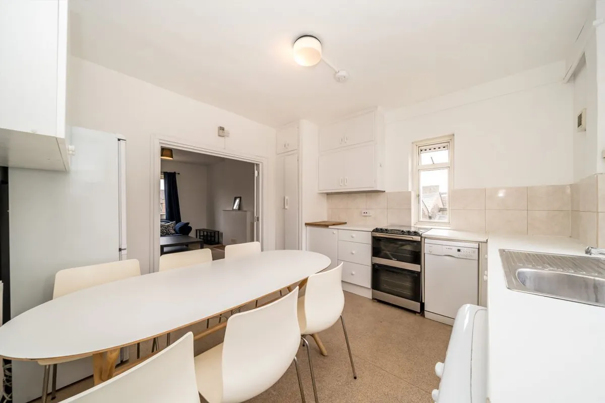 Flat Westville Road in Greater London