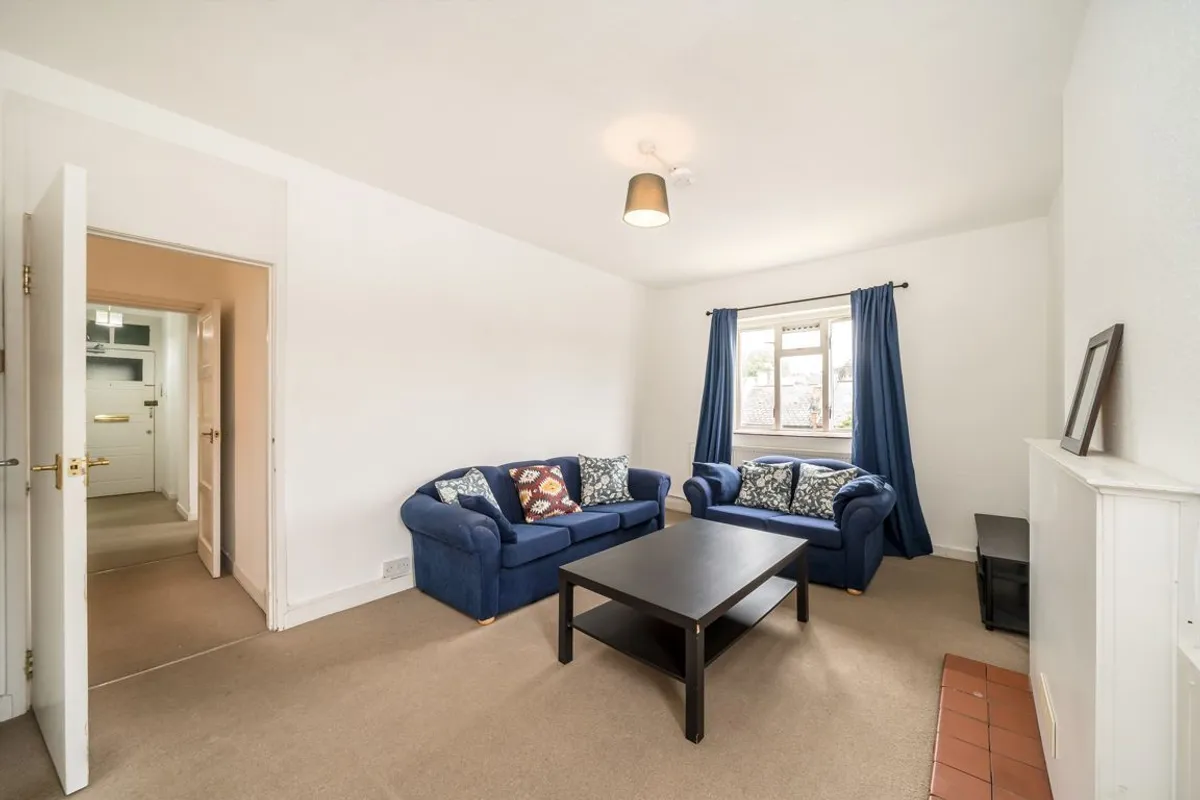 Flat Westville Road in Greater London