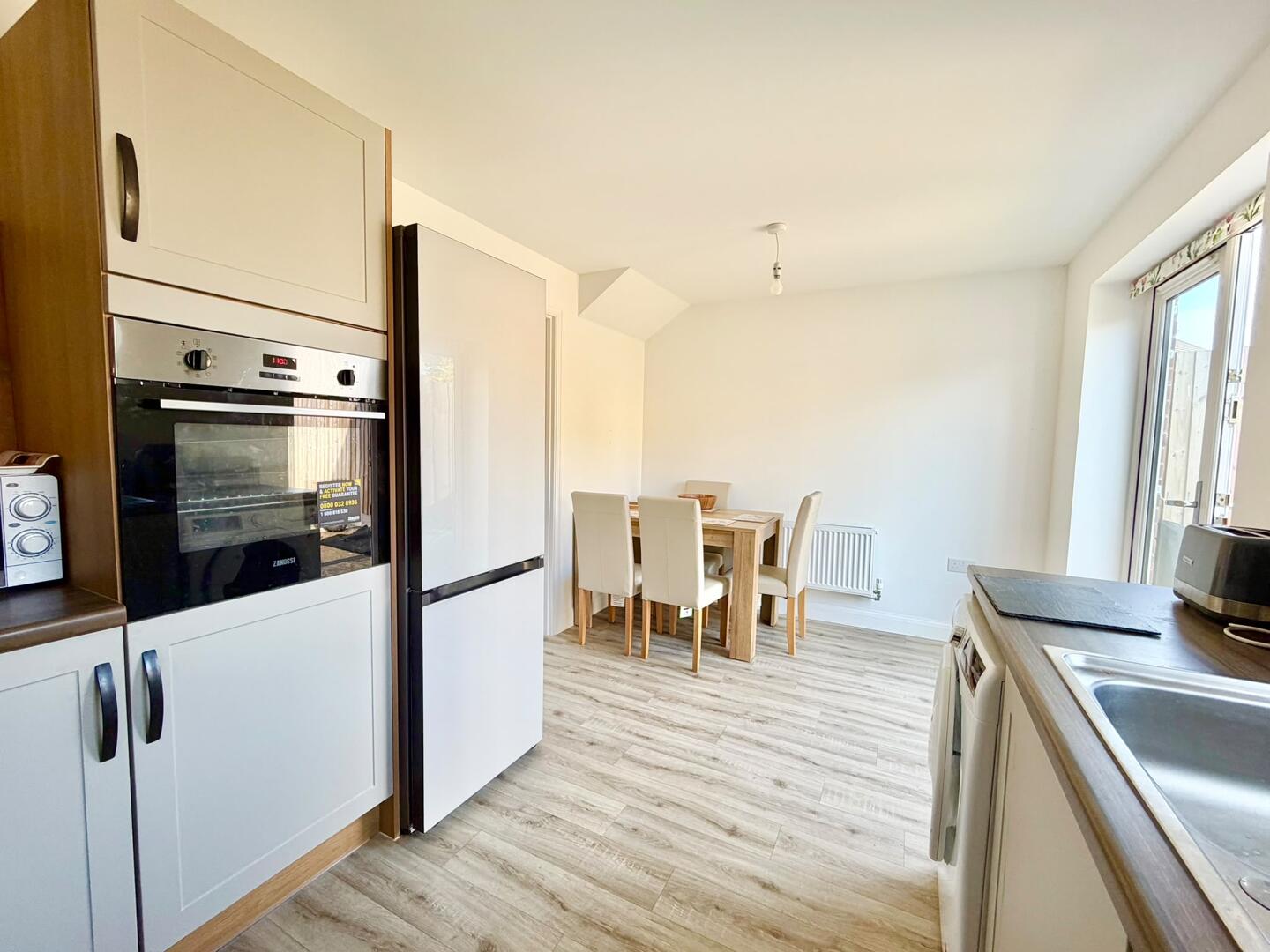 House Larkspur Close in Newport