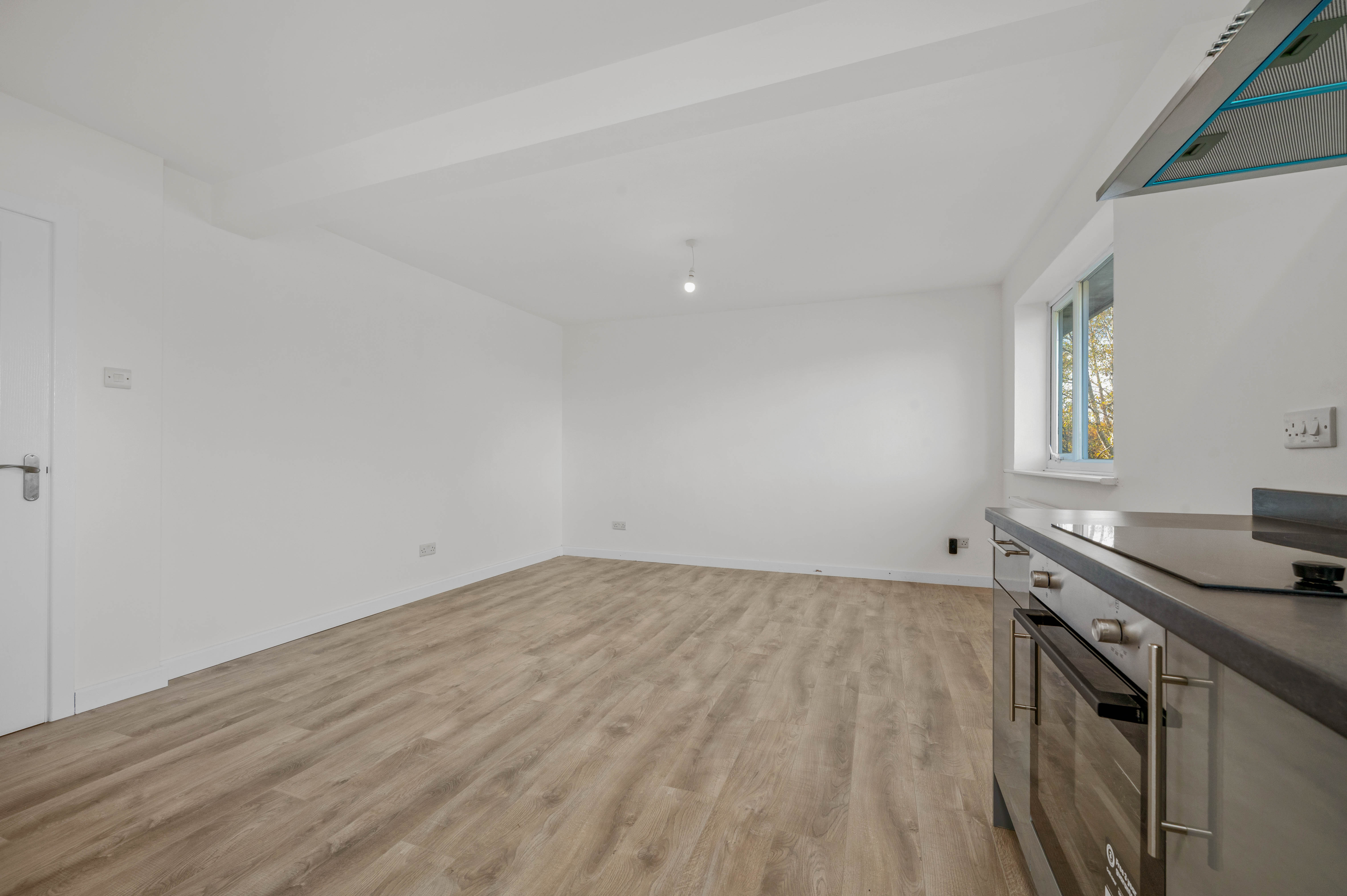Flat Mockley Wood Road in Metropolitan Borough of Solihull