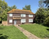 House Sunnyfields Drive in Borough of Swale