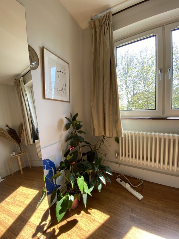Room Gosset Street in Greater London