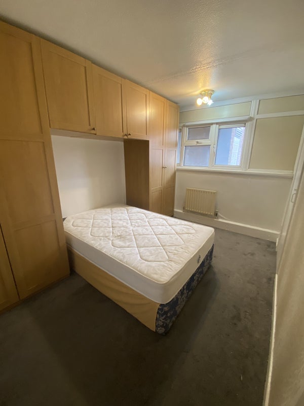 Room Kings Close in Greater London