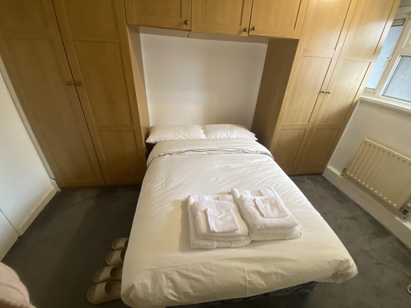 Room Kings Close in Greater London