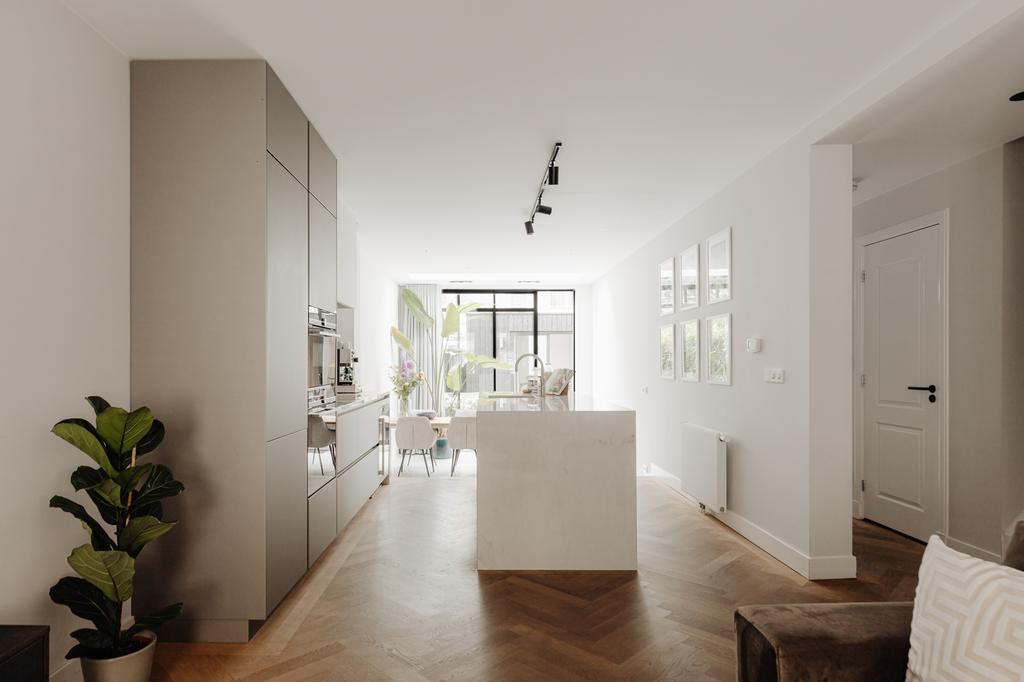 Appartement Van Hogendorpstraat 146 H in Amsterdam