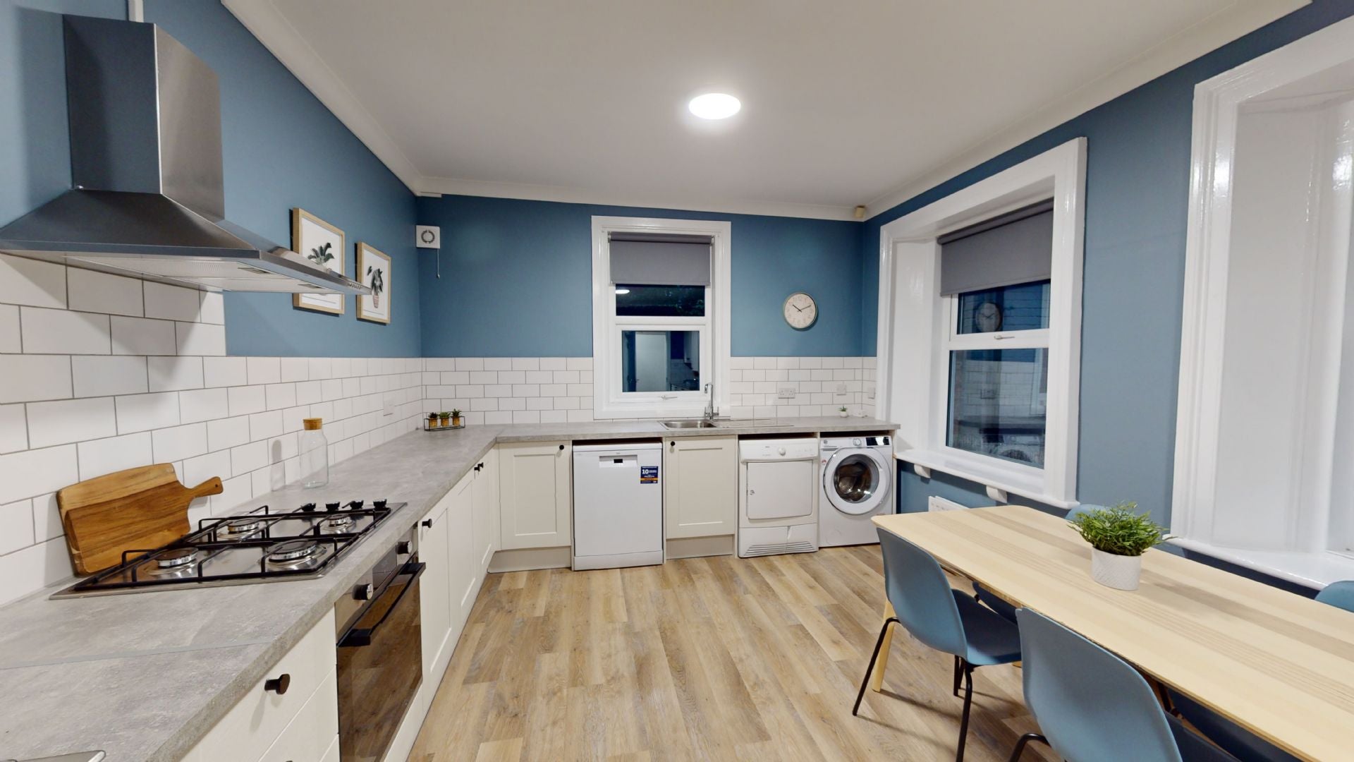 Flat Chester Crescent in Newcastle-under-Lyme