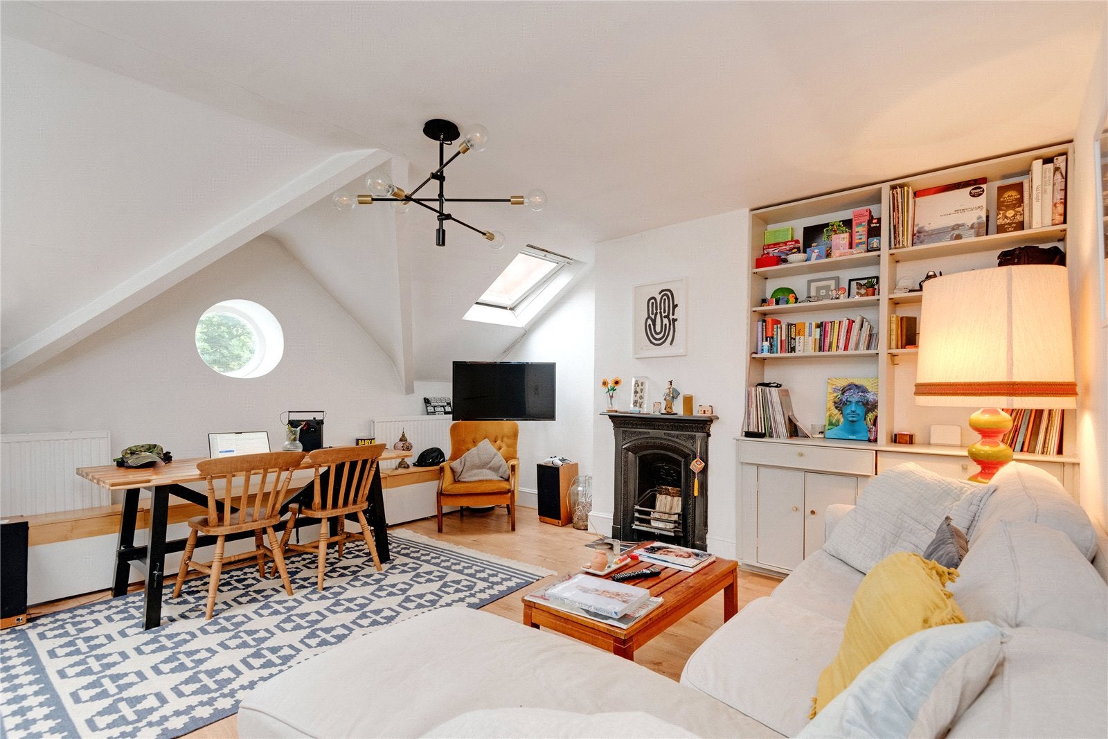 Flat Brondesbury Road in Greater London