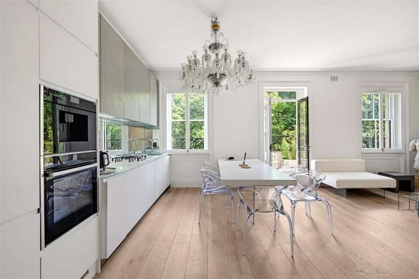 Flat Ennismore Gardens in City of Westminster