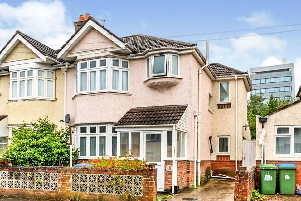 Flat Firgrove Road in Southampton