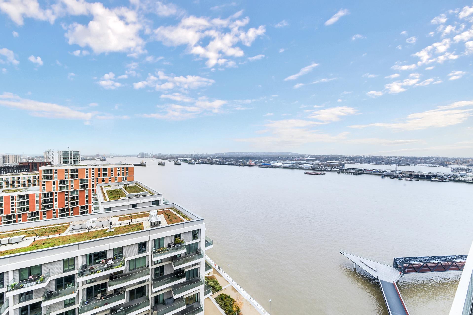 Flat Royal Wharf in Greater London