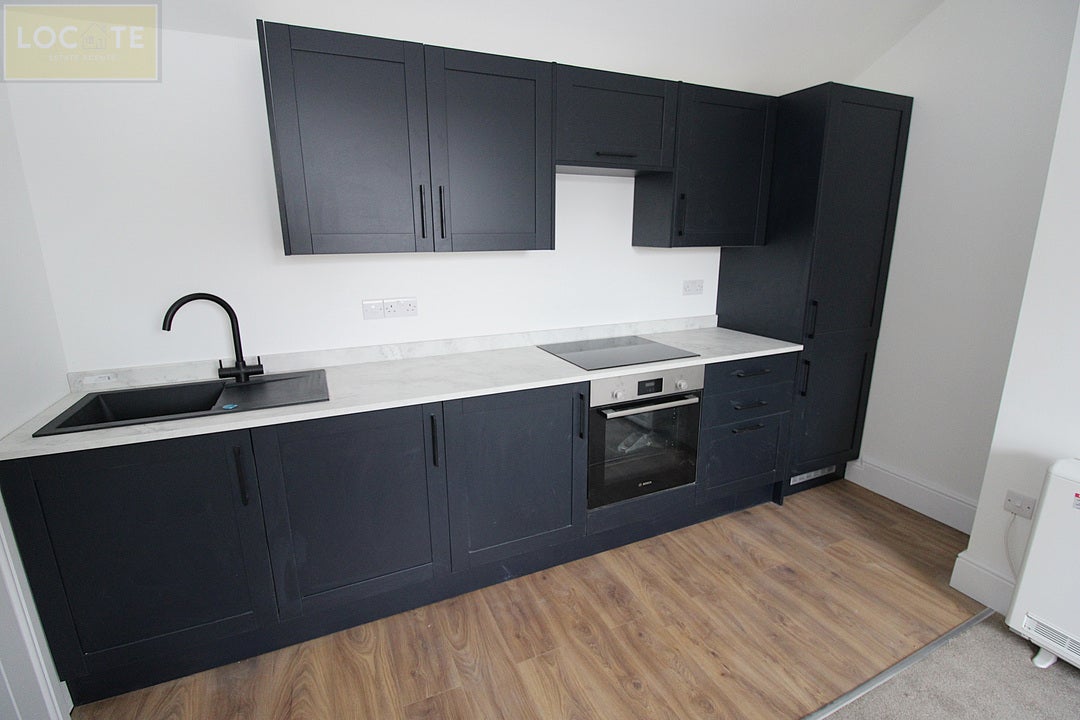 Flat Gloucester Road in Trafford