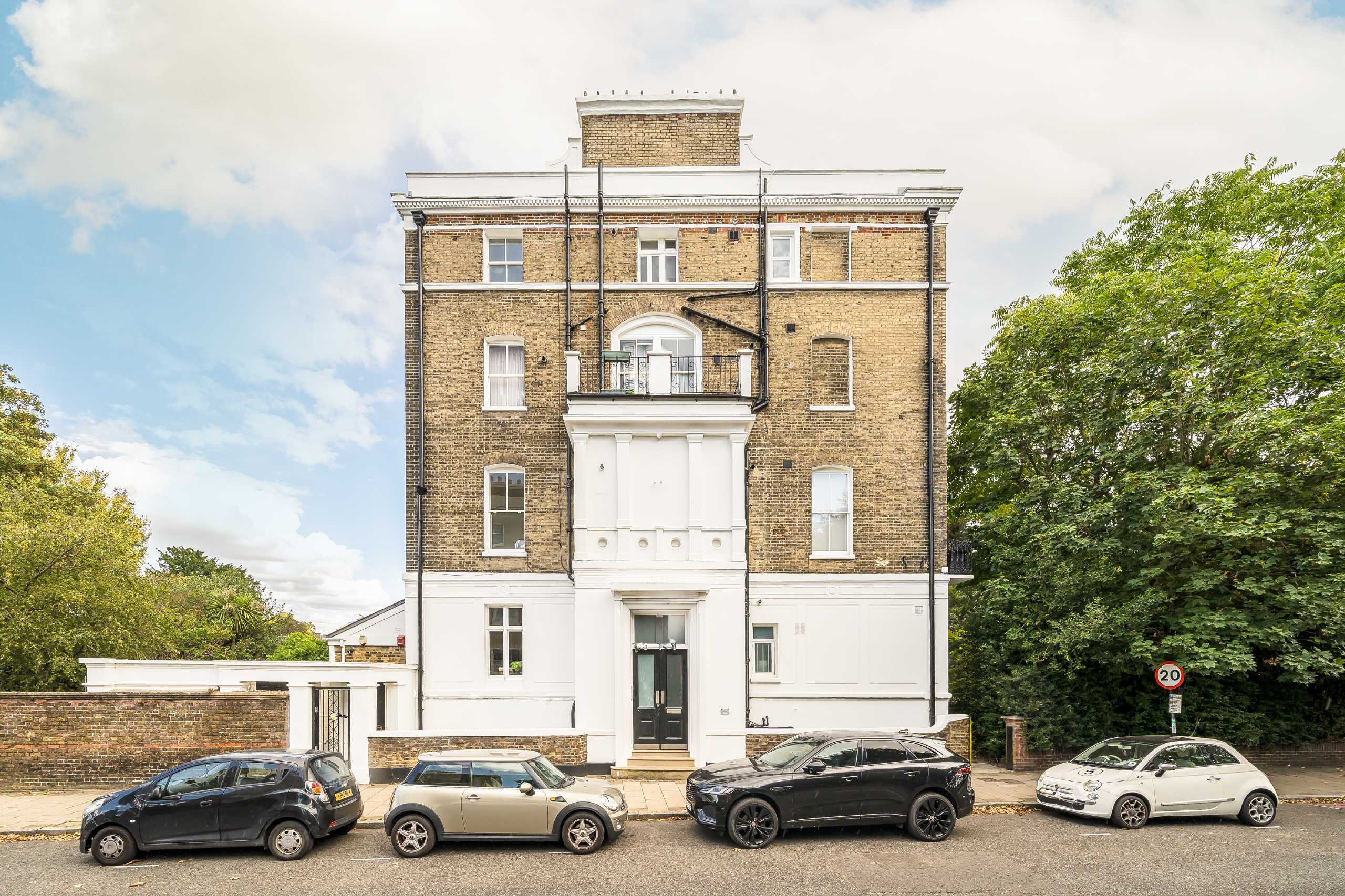 House Clapham Common North Side in Greater London