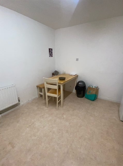 Room Ebbisham Drive in Greater London