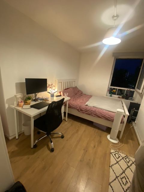Room Ebbisham Drive in Greater London