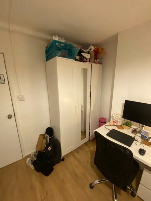 Room Ebbisham Drive in Greater London