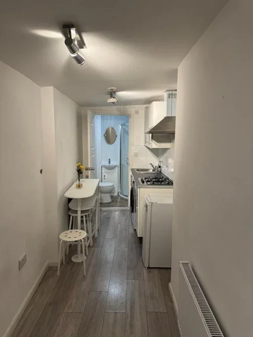 Room Upper Street in Greater London
