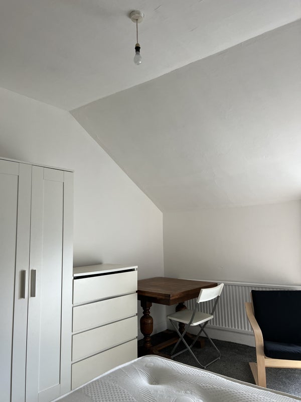 Room Goulden Road in Manchester