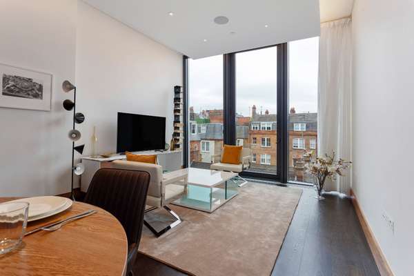 Flat Oxford Street in City of Westminster
