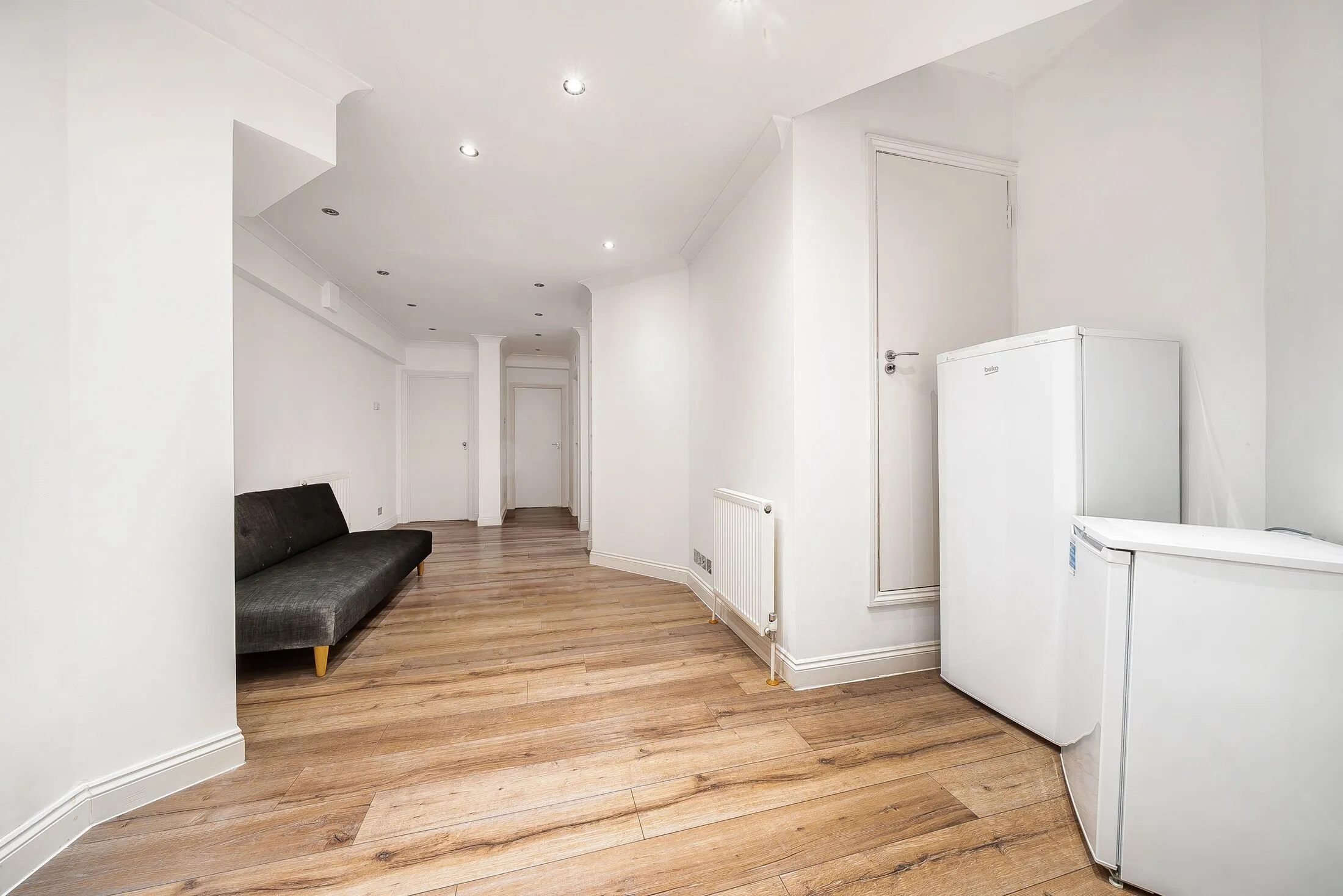 Flat Pont Street in Greater London