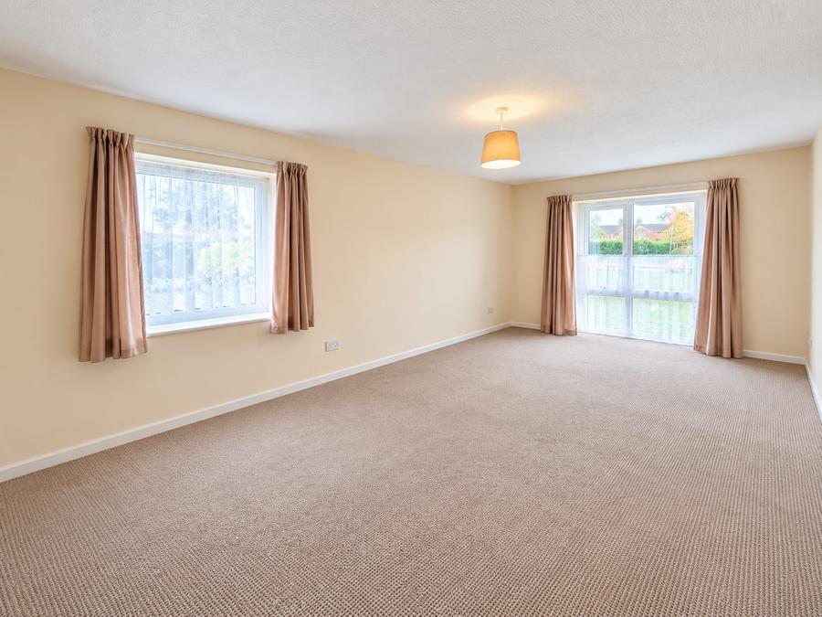 Flat Three Elms Road in Hereford