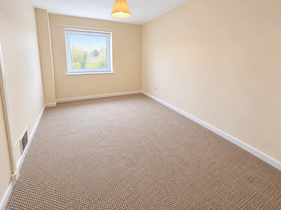 Flat Three Elms Road in Hereford