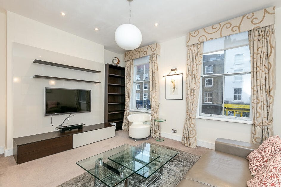 Flat Cheval Place in City of Westminster