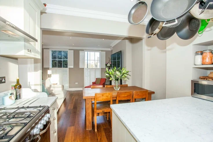 Flat Lisson Grove in City of Westminster