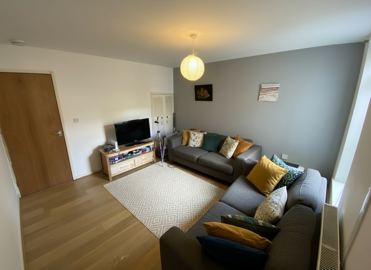 Room Dawlish Road in Birmingham