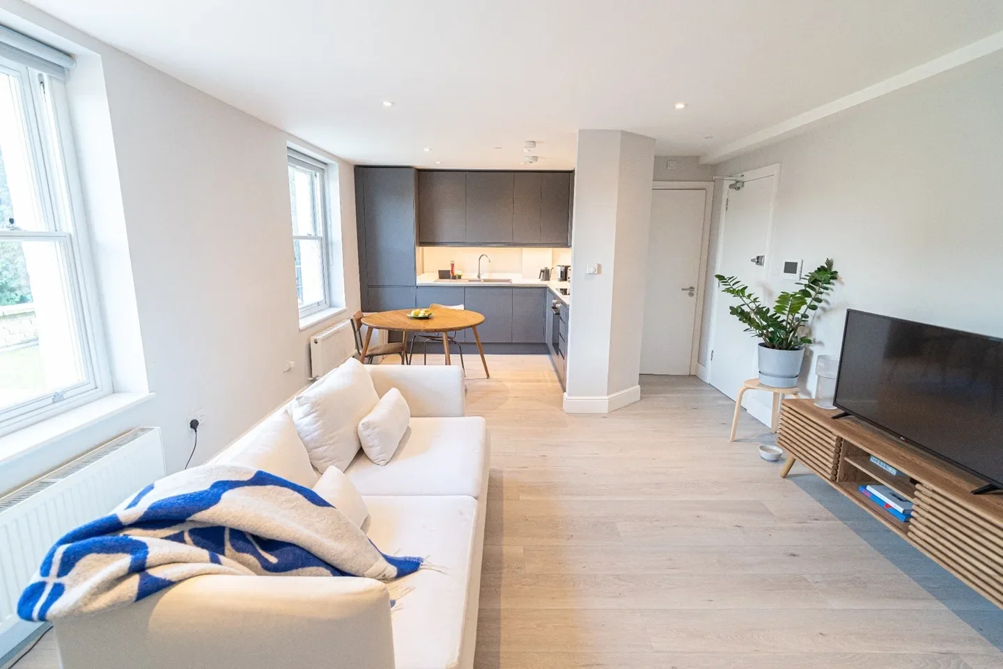 Flat Lea Bridge Road in Greater London