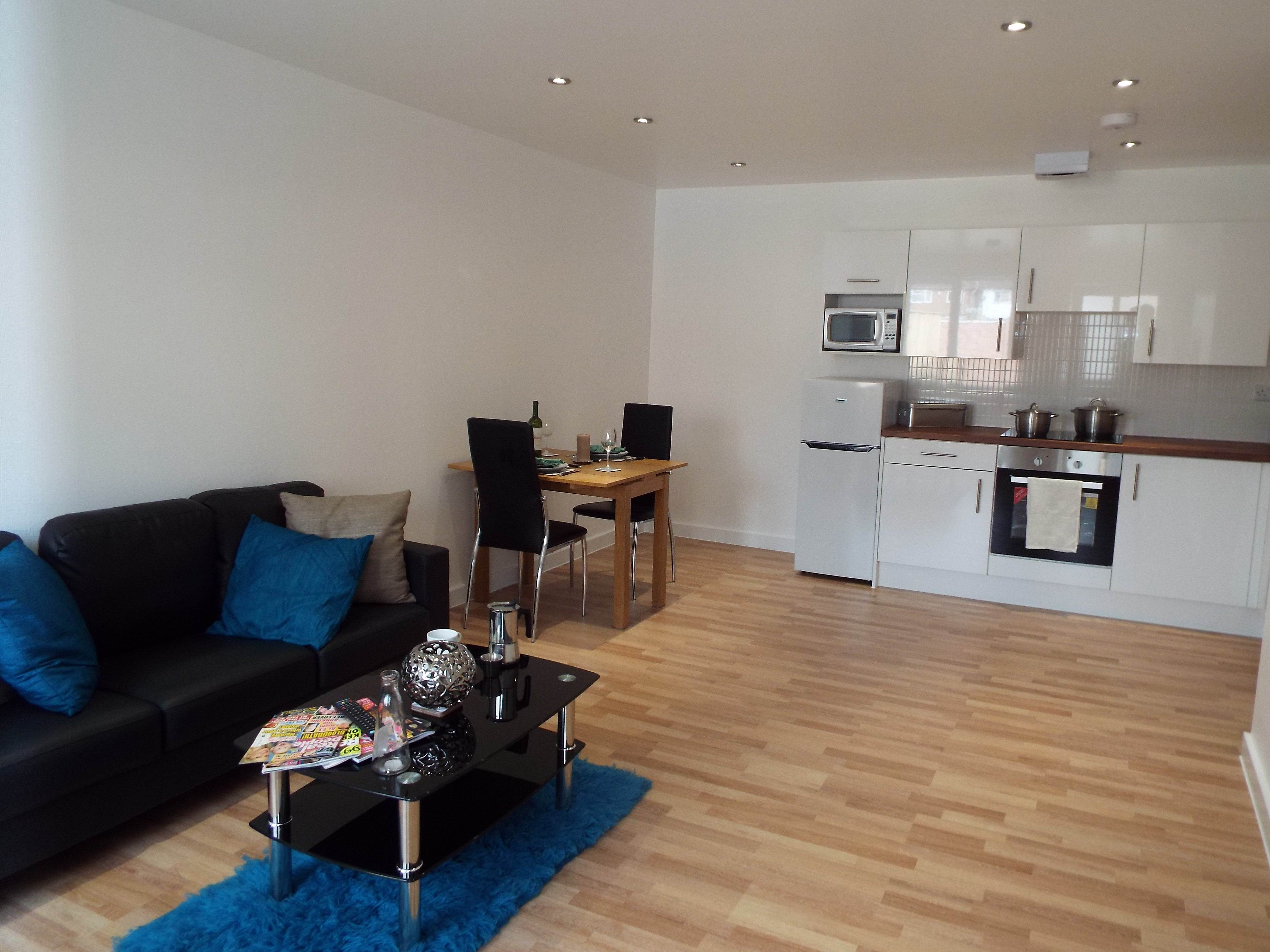 Flat Markfield Court in Leicester