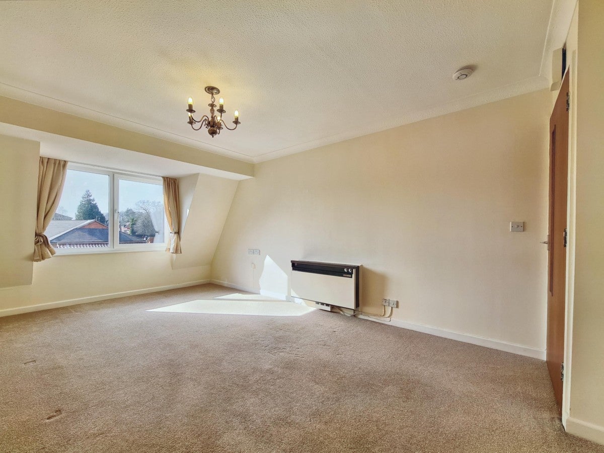 Flat Liphook Road in Waverley