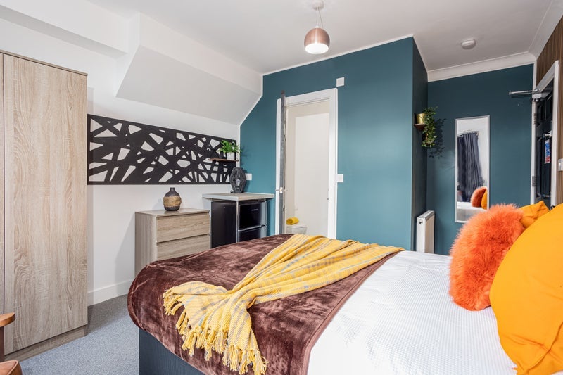 Room Leicester Road in Nuneaton and Bedworth