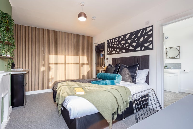 Room Leicester Road in Nuneaton and Bedworth